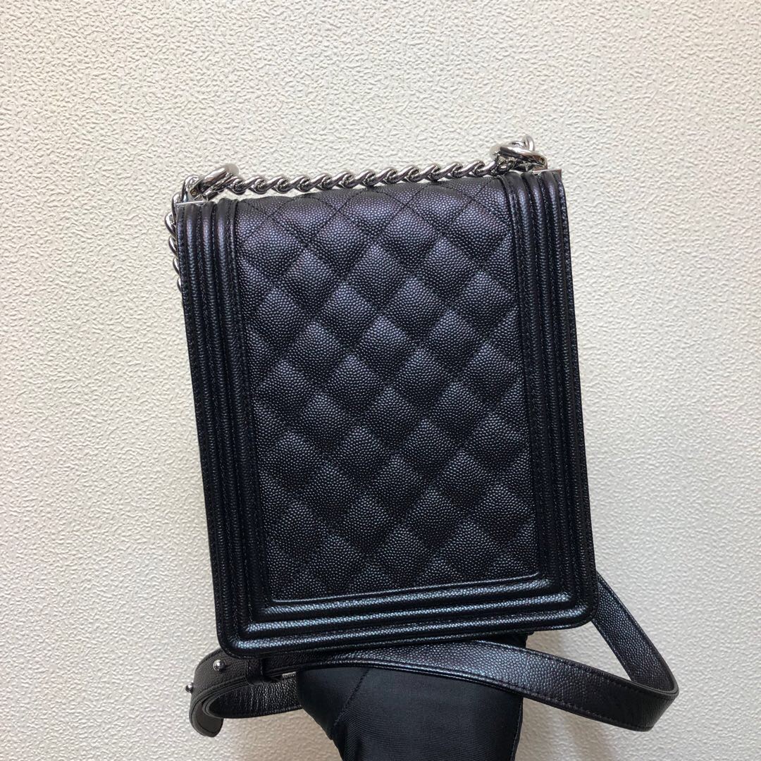  AS0130, BOY CHANEL Handbag, CALFSKIN / CAVIAR