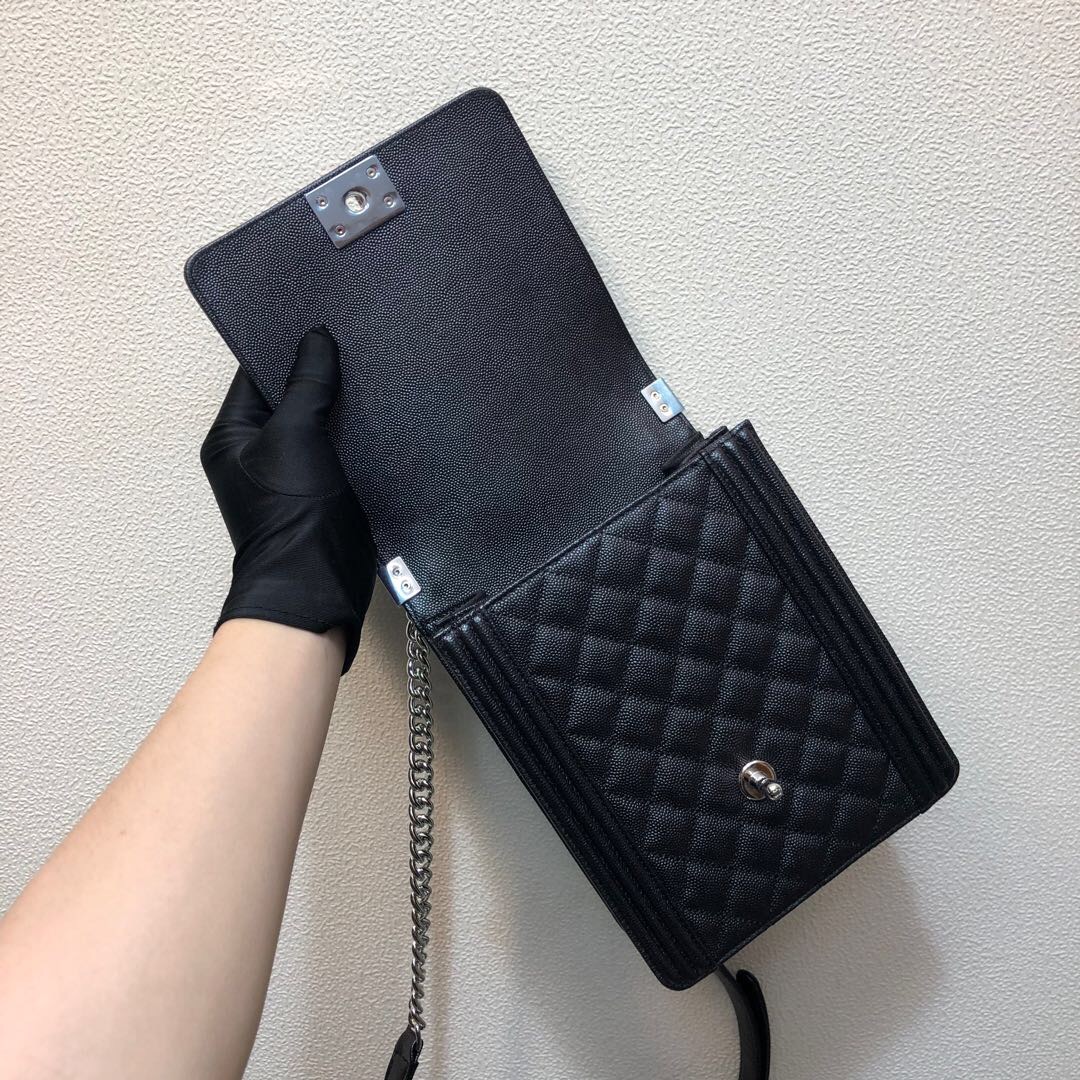  AS0130, BOY CHANEL Handbag, CALFSKIN / CAVIAR