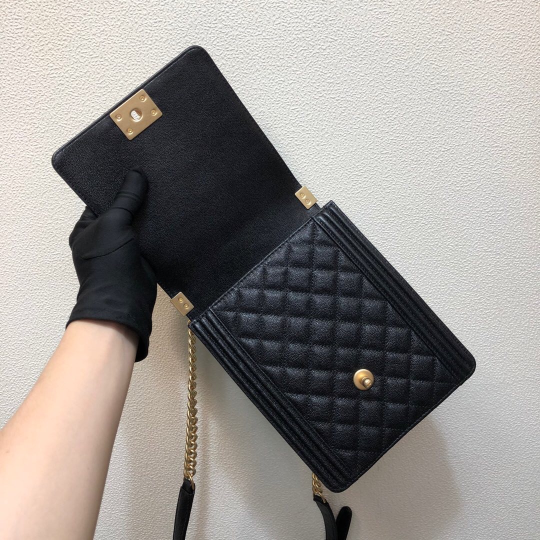  AS0130, BOY CHANEL Handbag, CALFSKIN / CAVIAR