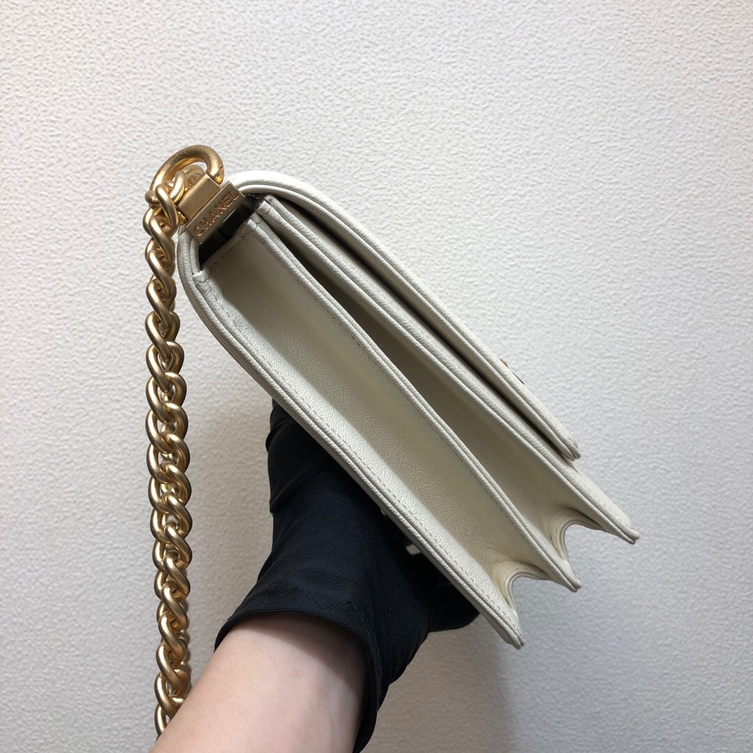  AS0130, BOY CHANEL Handbag, CALFSKIN / CAVIAR