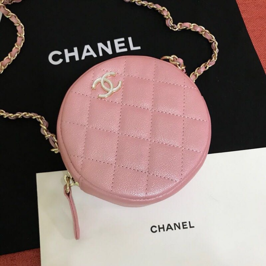 AP0314 clutch with chain, Iridescent Grained Lambskin & Gold-Tone Metal, CHANEL
