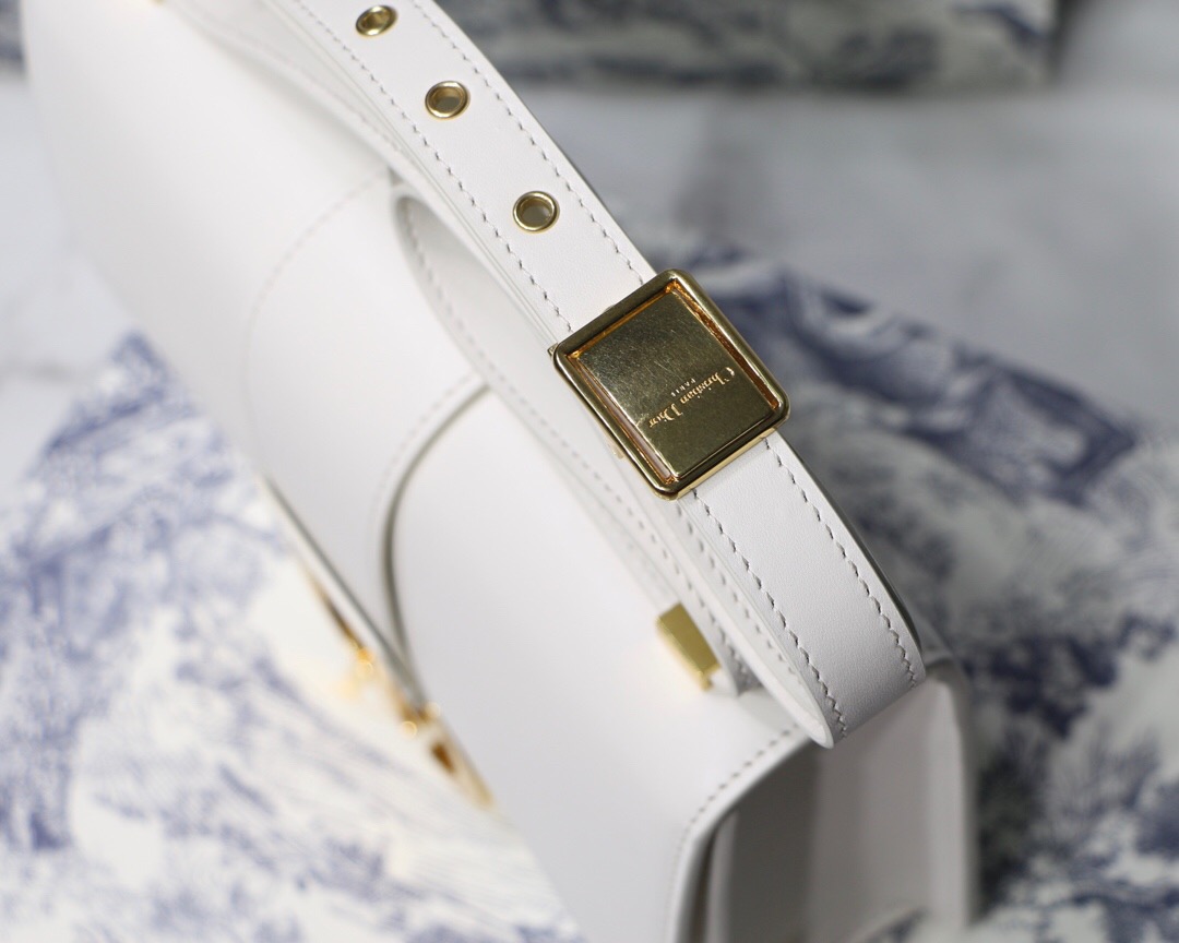  M9203, 30 MONTAIGNE CALFSKIN BAG, DIOR HANDBAG