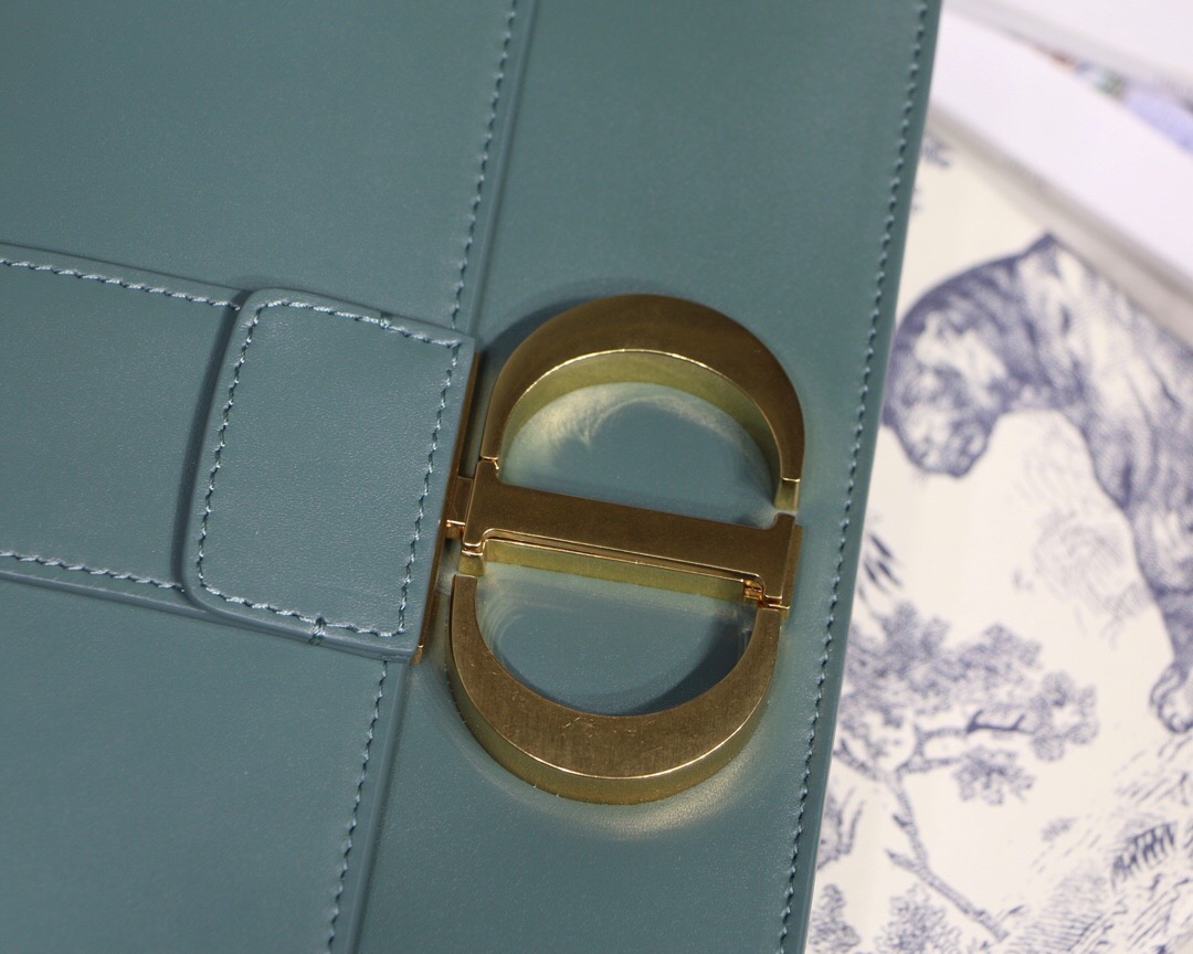 M9203, 30 MONTAIGNE CALFSKIN BAG, DIOR HANDBAG