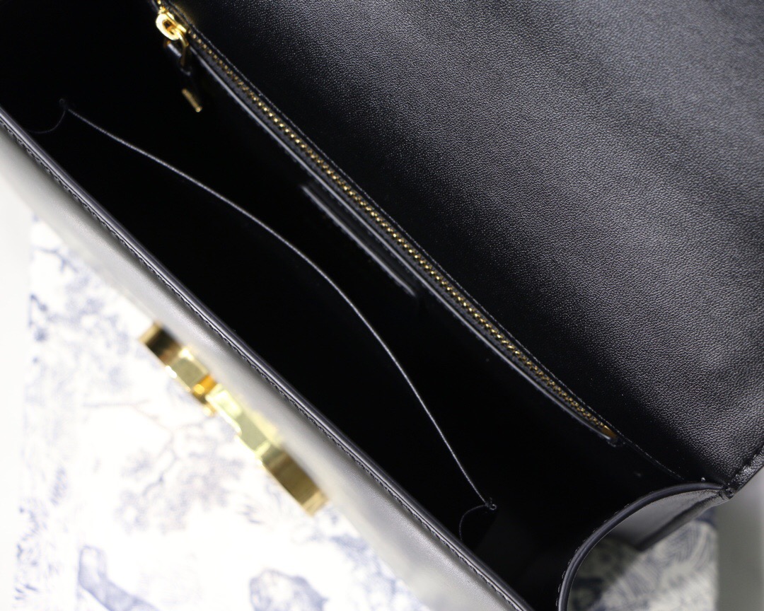  M9203, 30 MONTAIGNE CALFSKIN BAG, DIOR HANDBAG
