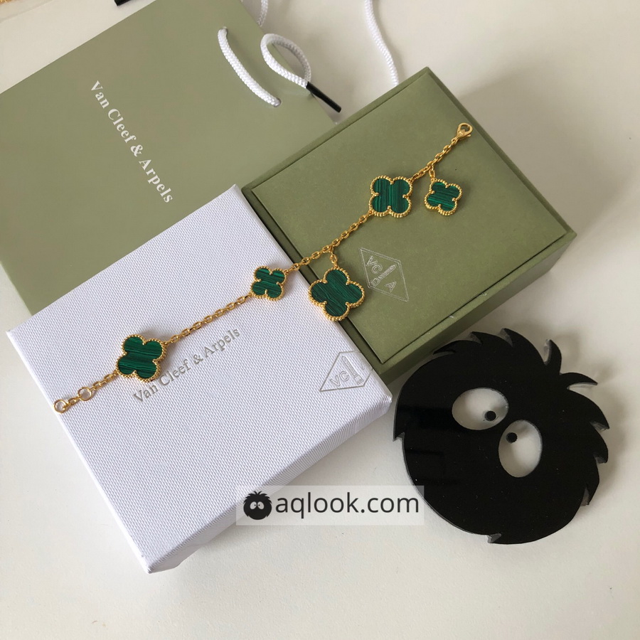 VanCleef&Arpels Bracelets
