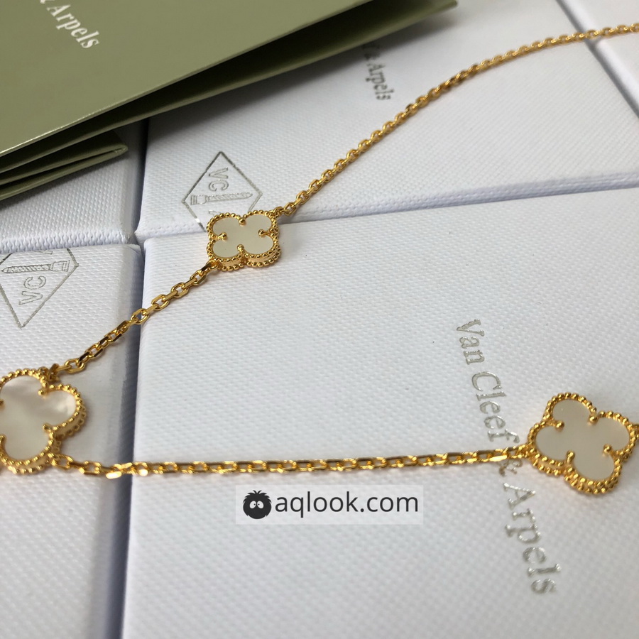 VanCleef&Arpels Necklaces