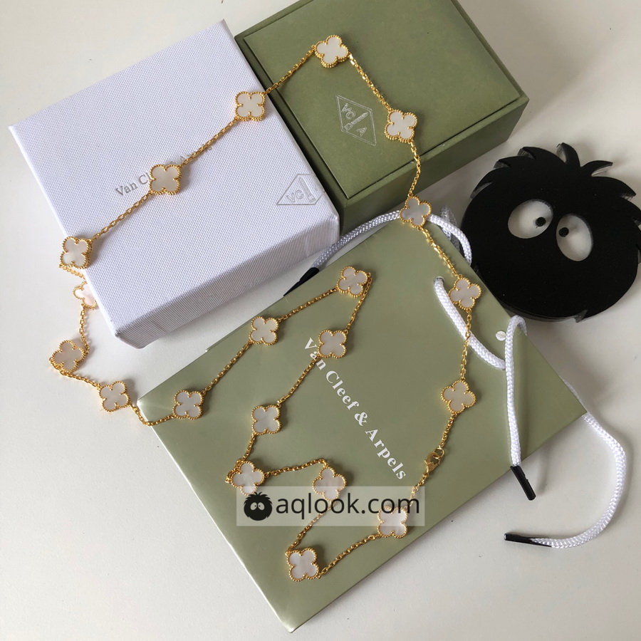 VanCleef&Arpels Necklaces