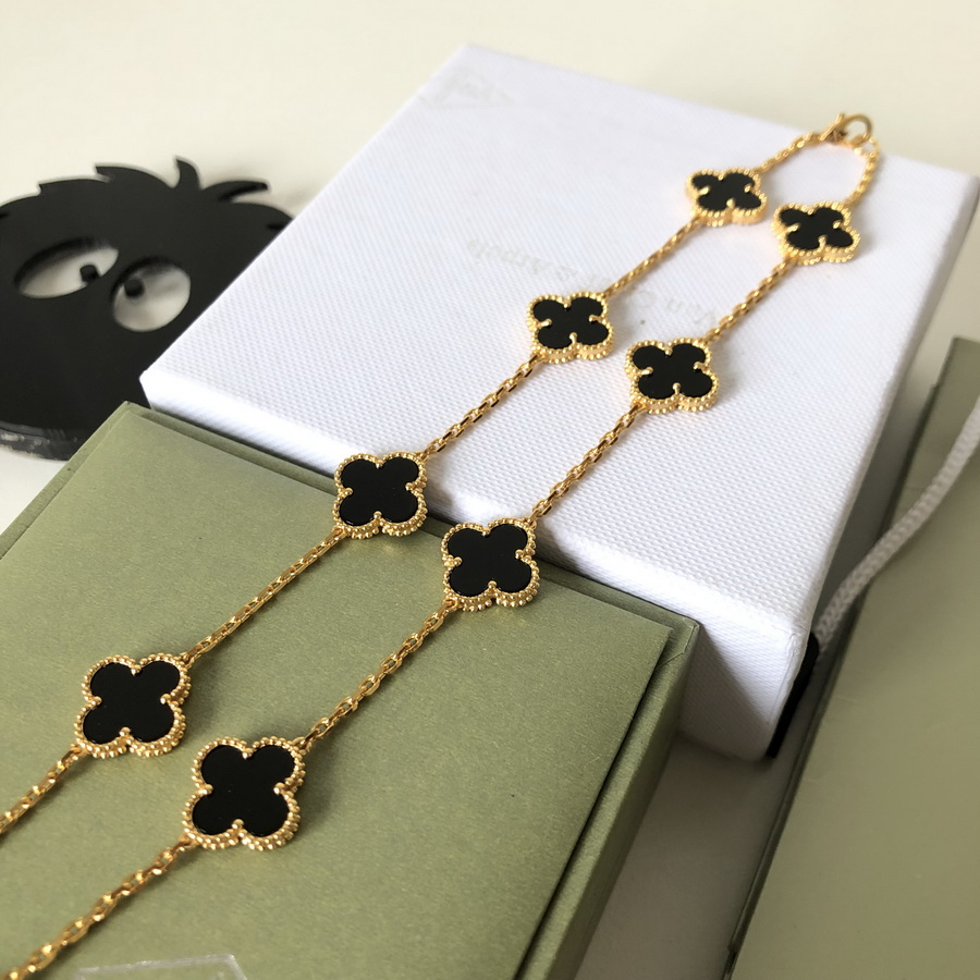 VanCleef&Arpels Necklaces