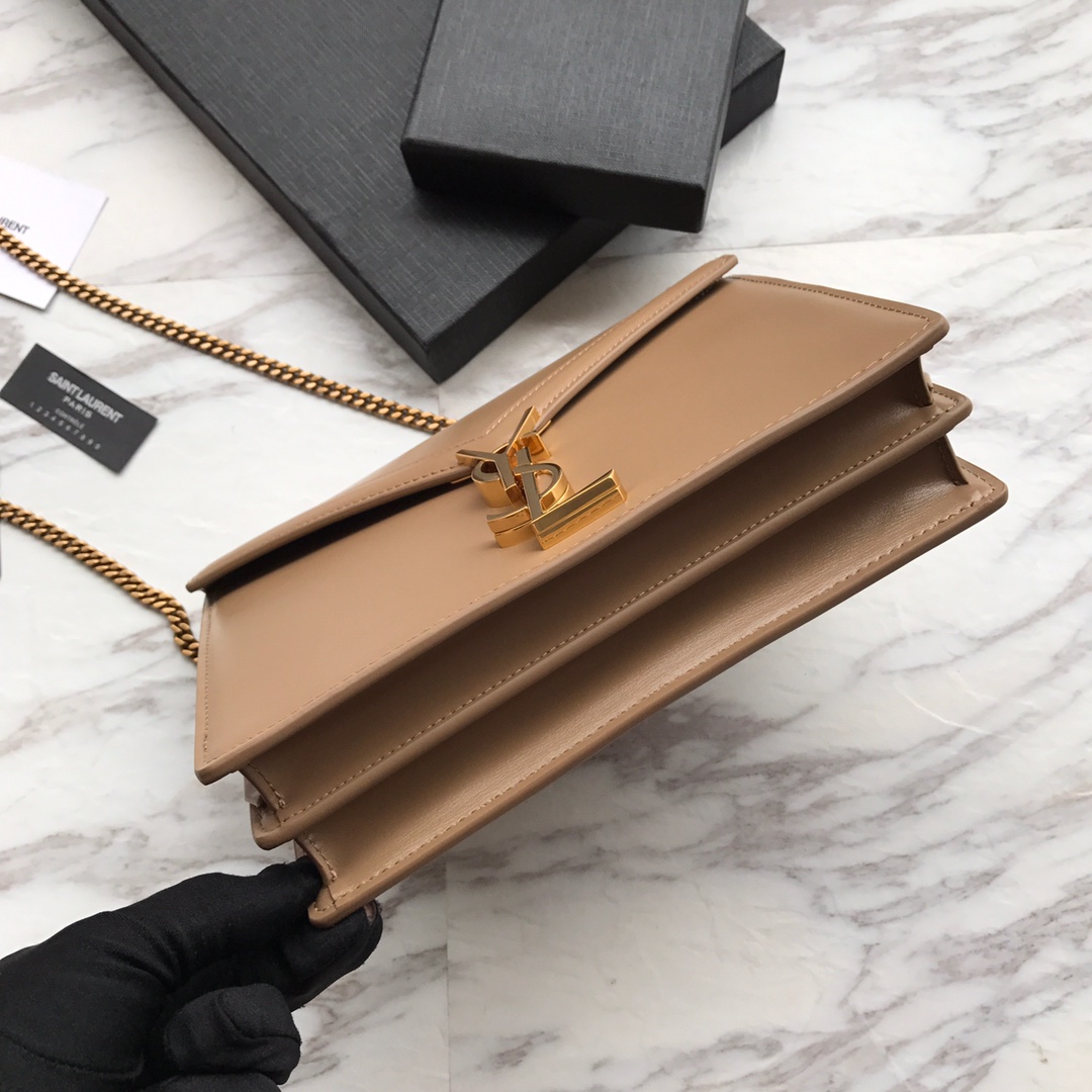 532750, CASSANDRA MONOGRAM CLASP BAG IN SMOOTH LEATHER, YSL Saint Laurent