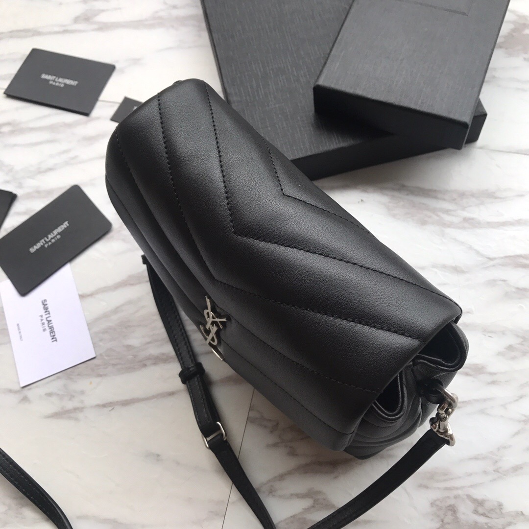 467072 LOULOU TOY BAG IN MATELASSÉ 