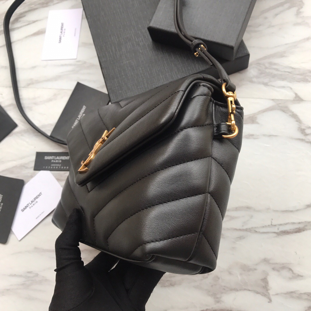 467072 LOULOU TOY BAG IN MATELASSÉ 