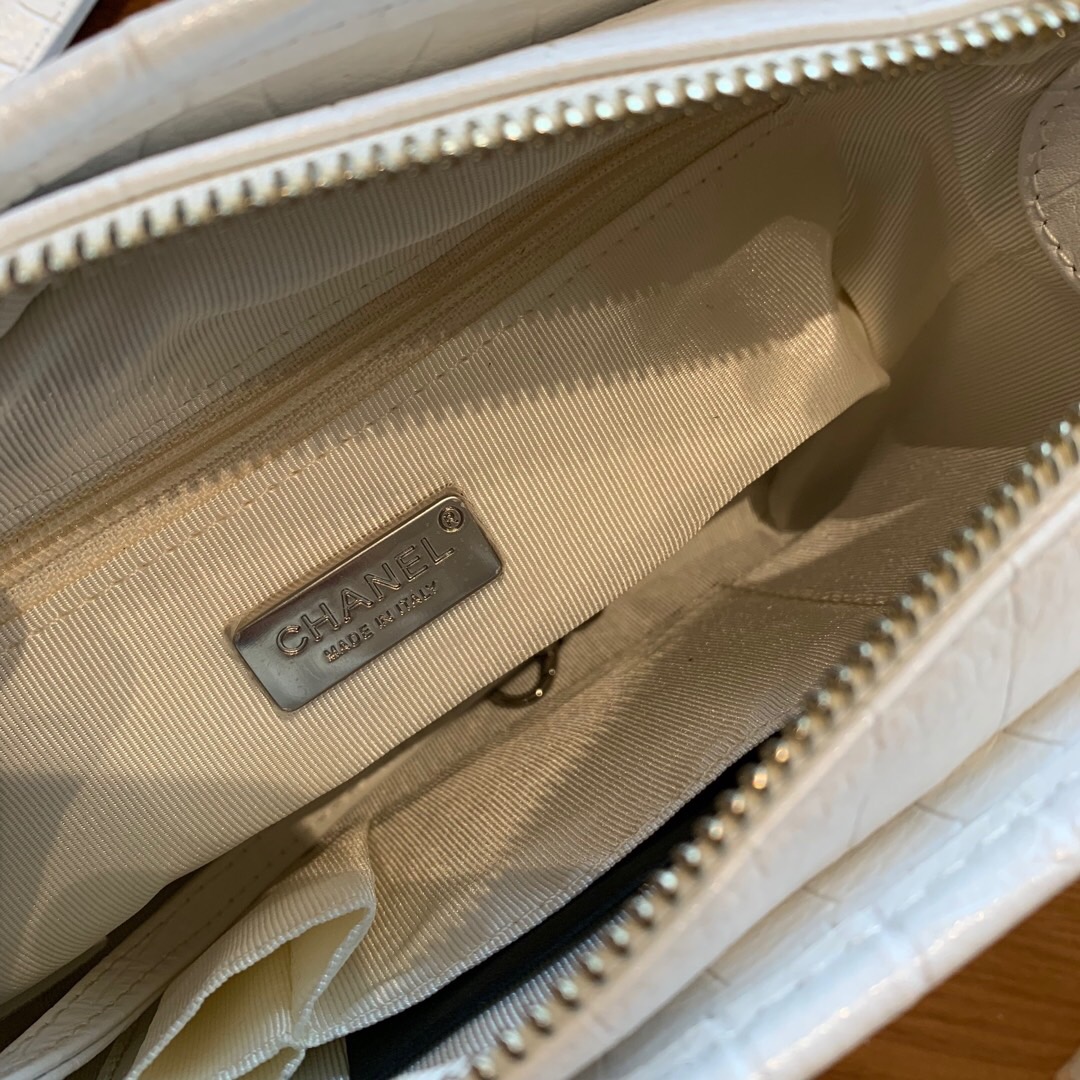 AS0865, chanel's gabrielle small hobo bag