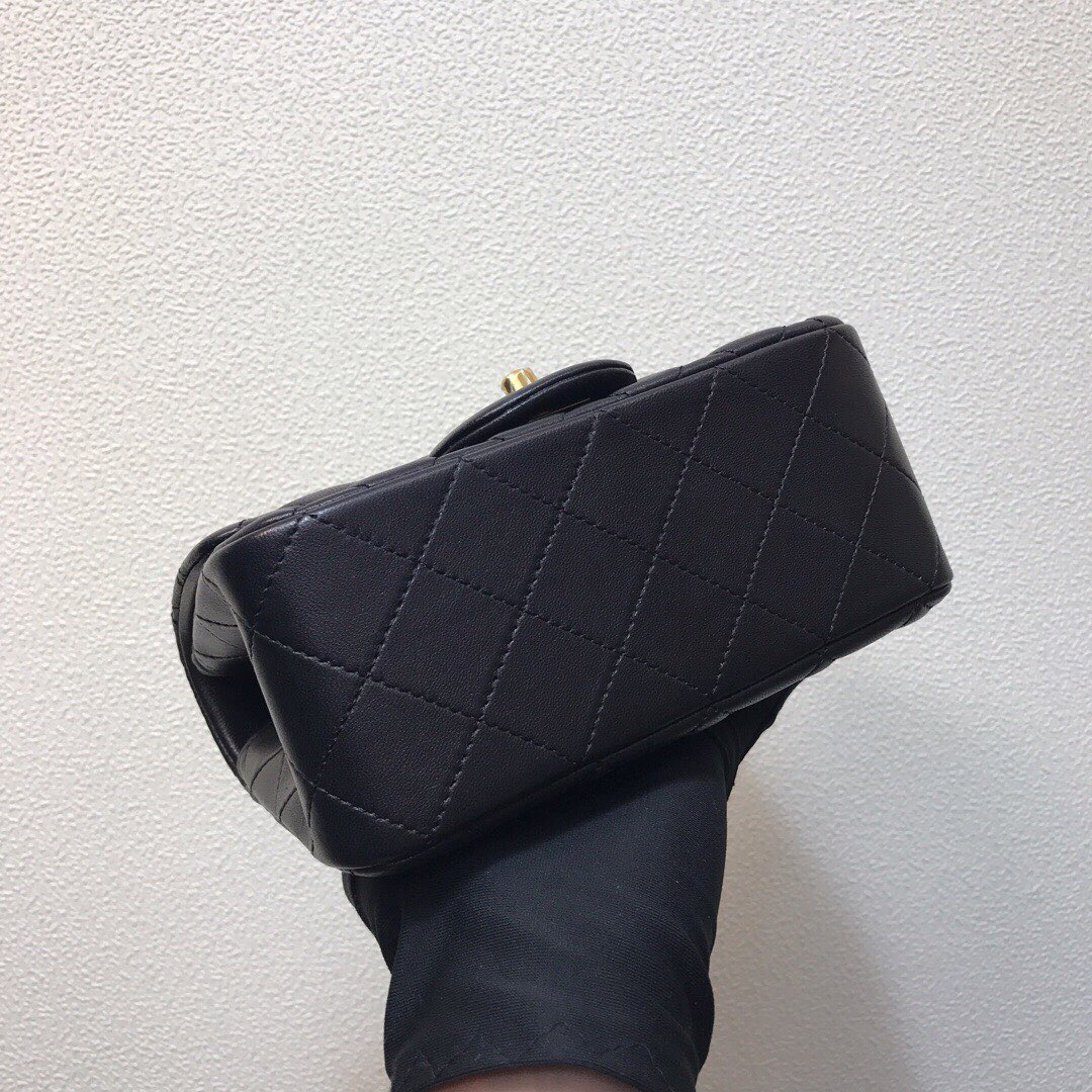 A35200 mini flap bag, chanel classic bag