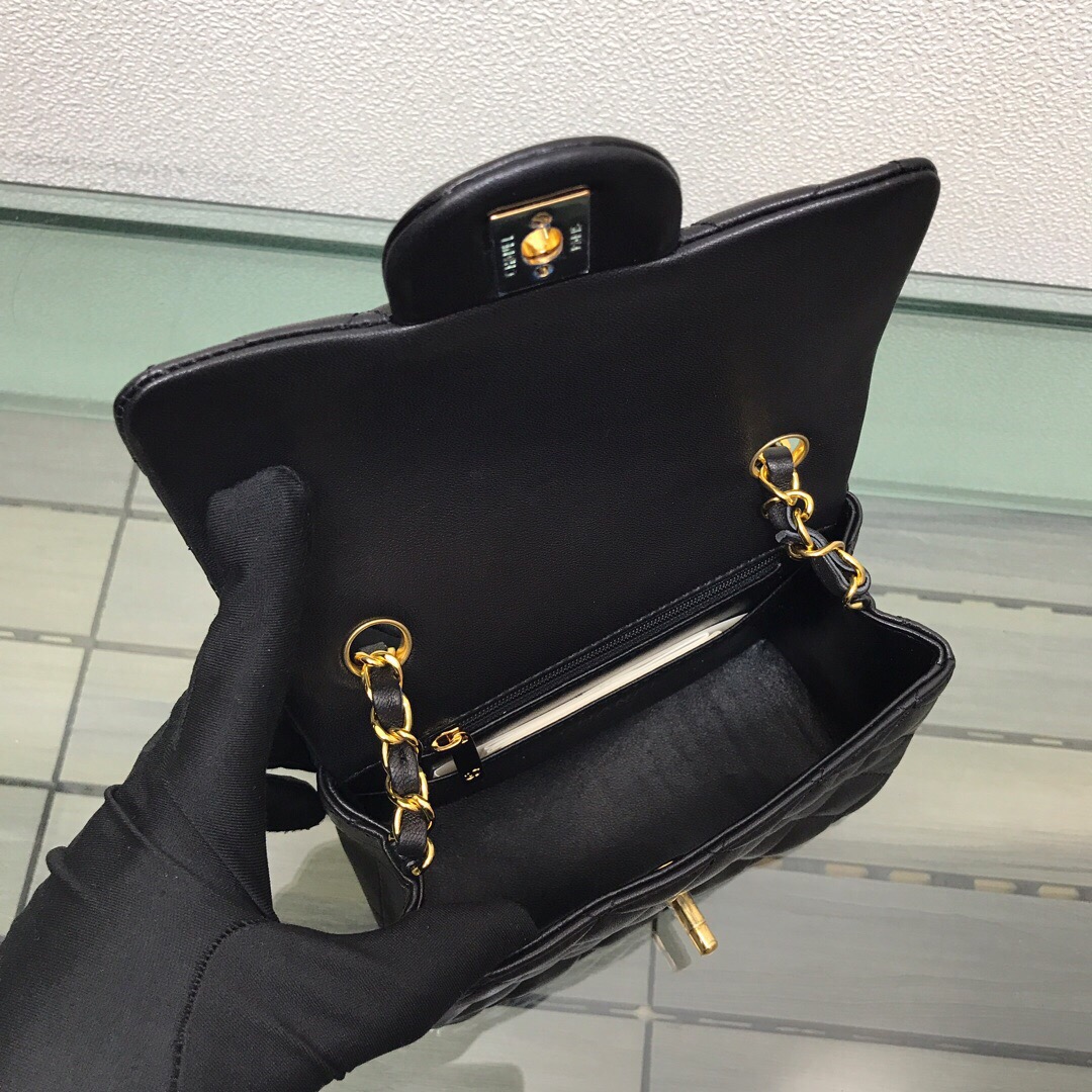 A35200 mini flap bag, chanel classic bag