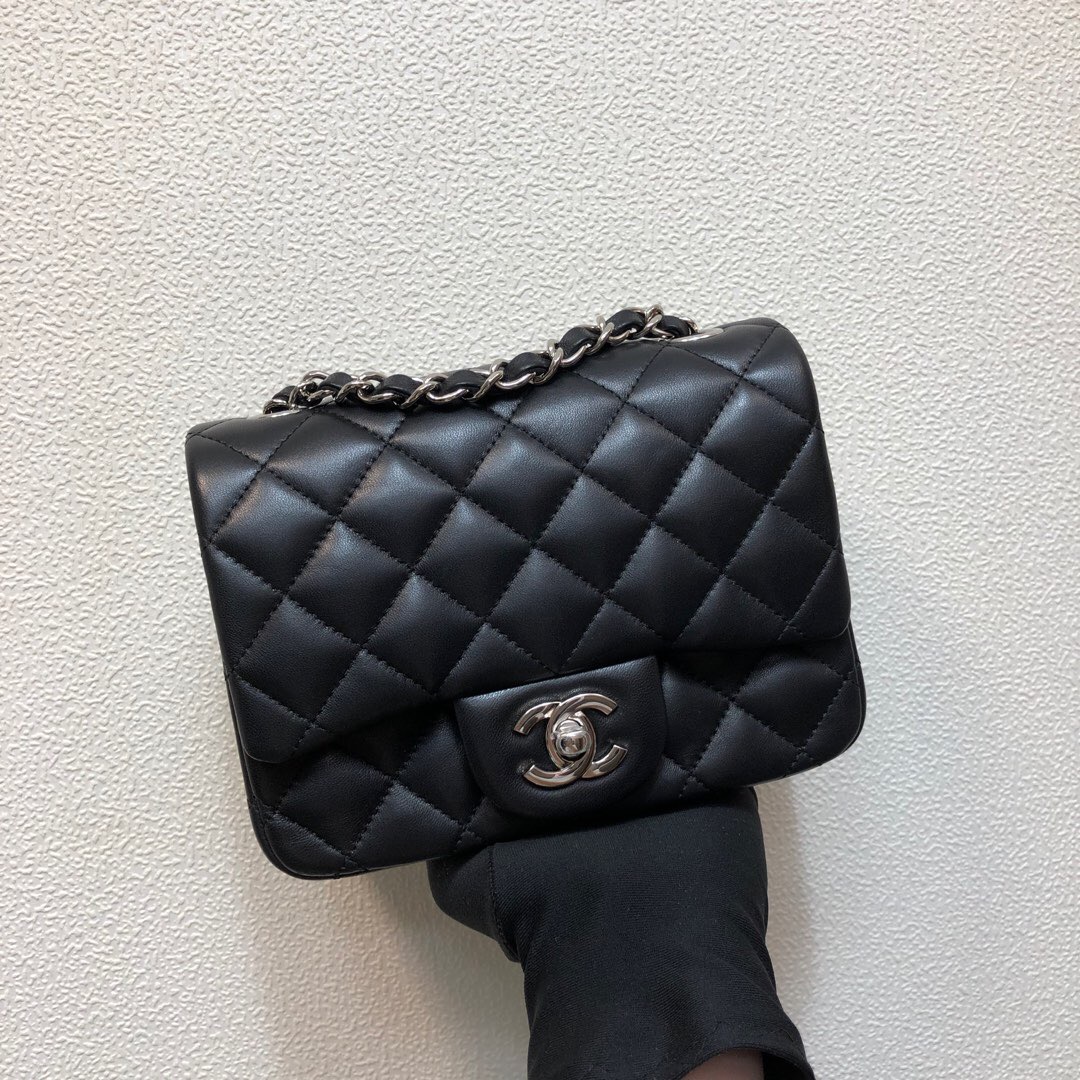 A35200 mini flap bag, chanel classic bag