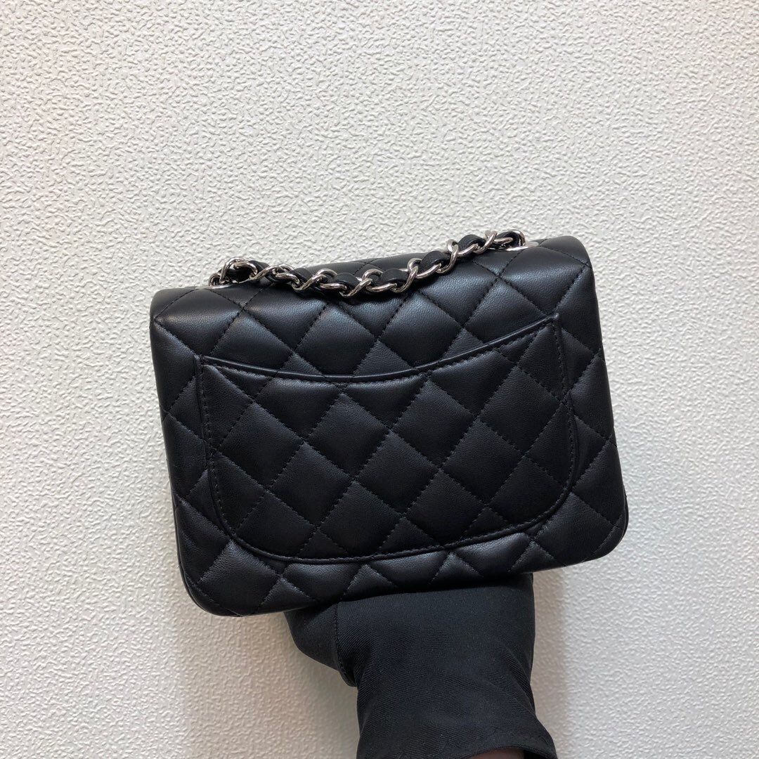 A35200 mini flap bag, chanel classic bag