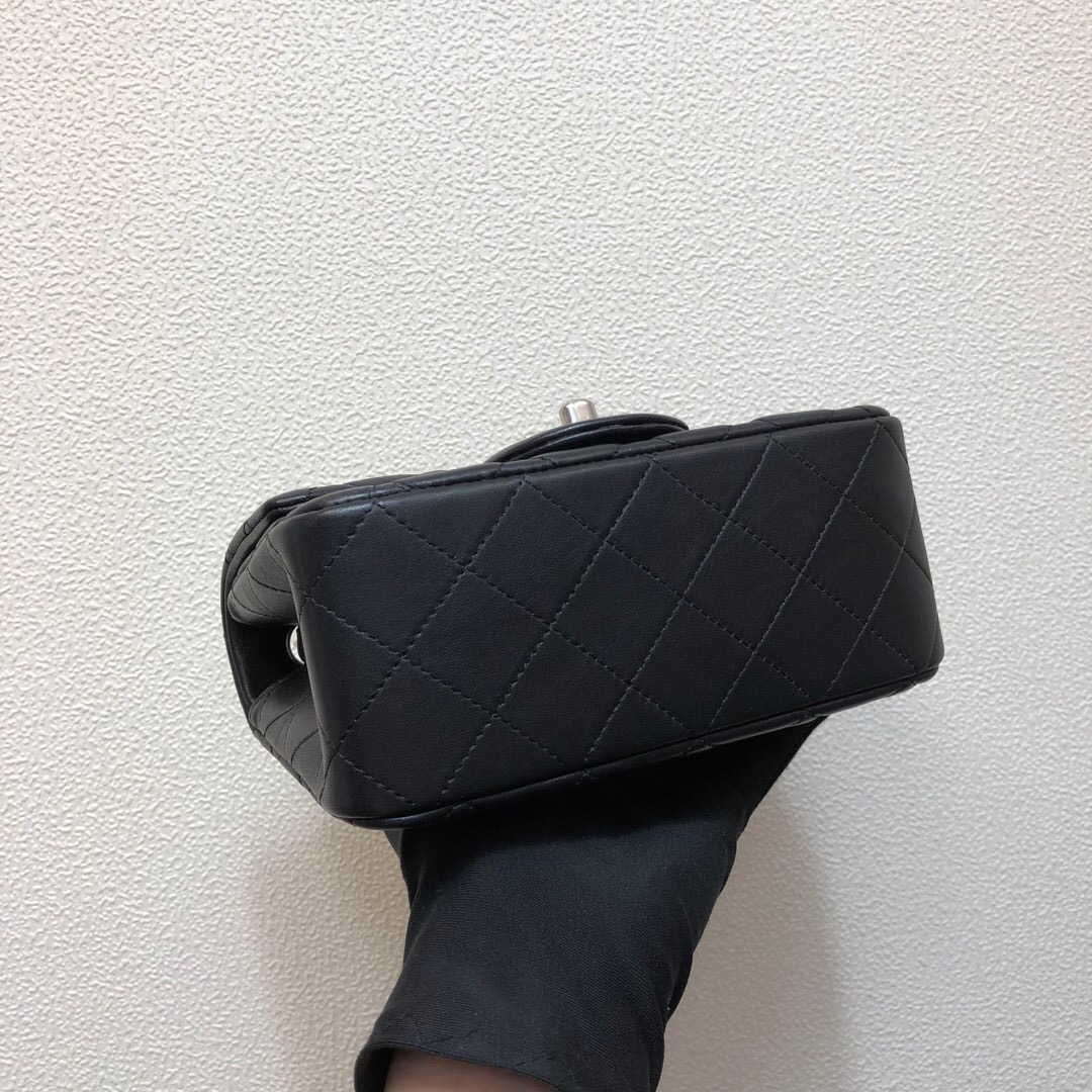 A35200 mini flap bag, chanel classic bag
