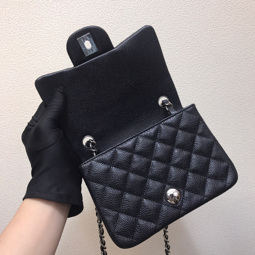 A35200 mini flap bag, chanel classic bag
