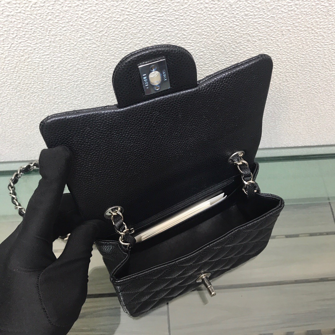 A35200 mini flap bag, chanel classic bag