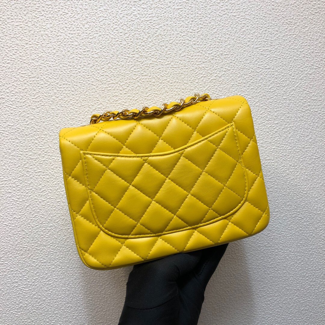 A35200 mini flap bag, chanel classic bag