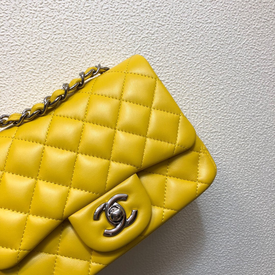 A35200 mini flap bag, chanel classic bag