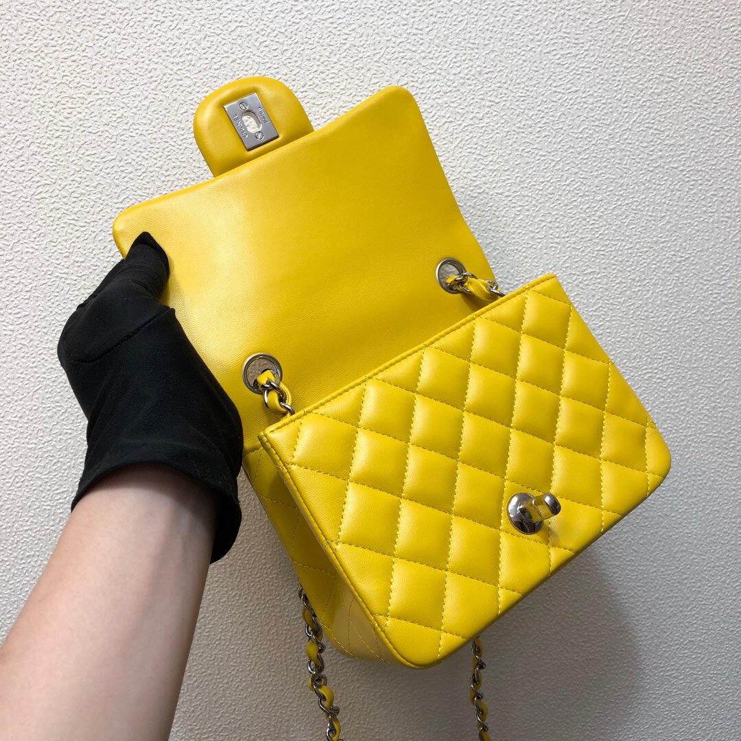 A35200 mini flap bag, chanel classic bag