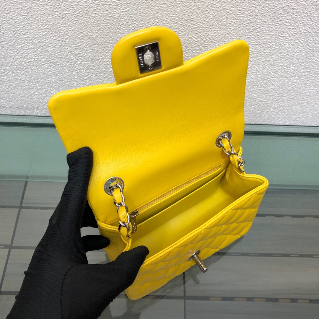 A35200 mini flap bag, chanel classic bag