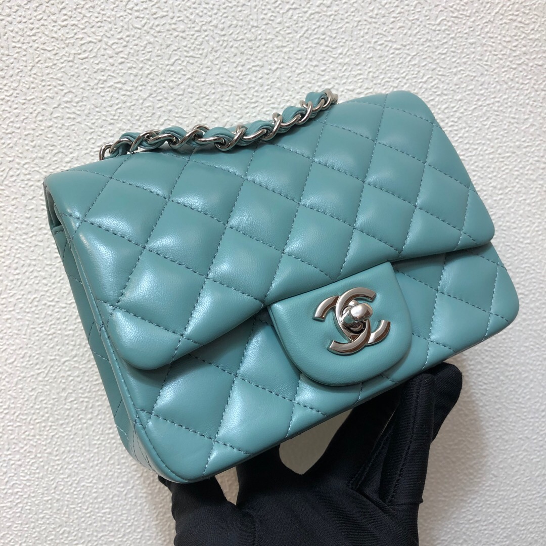 A35200 mini flap bag, chanel classic bag