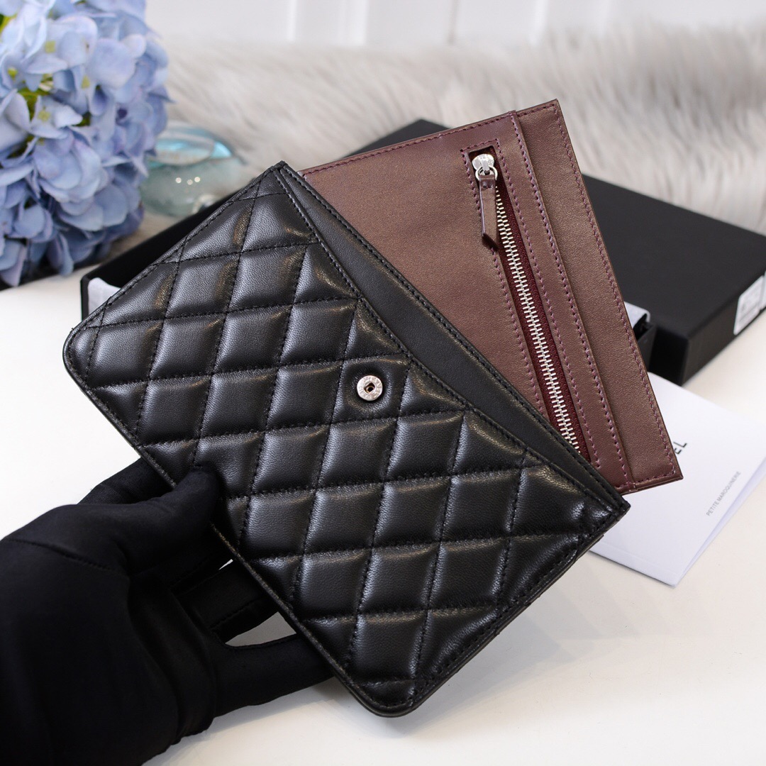 AP0235 classic pouch, Lambskin & Silver-Tone Metal, CHANEL SMALL LEATHER GOODS