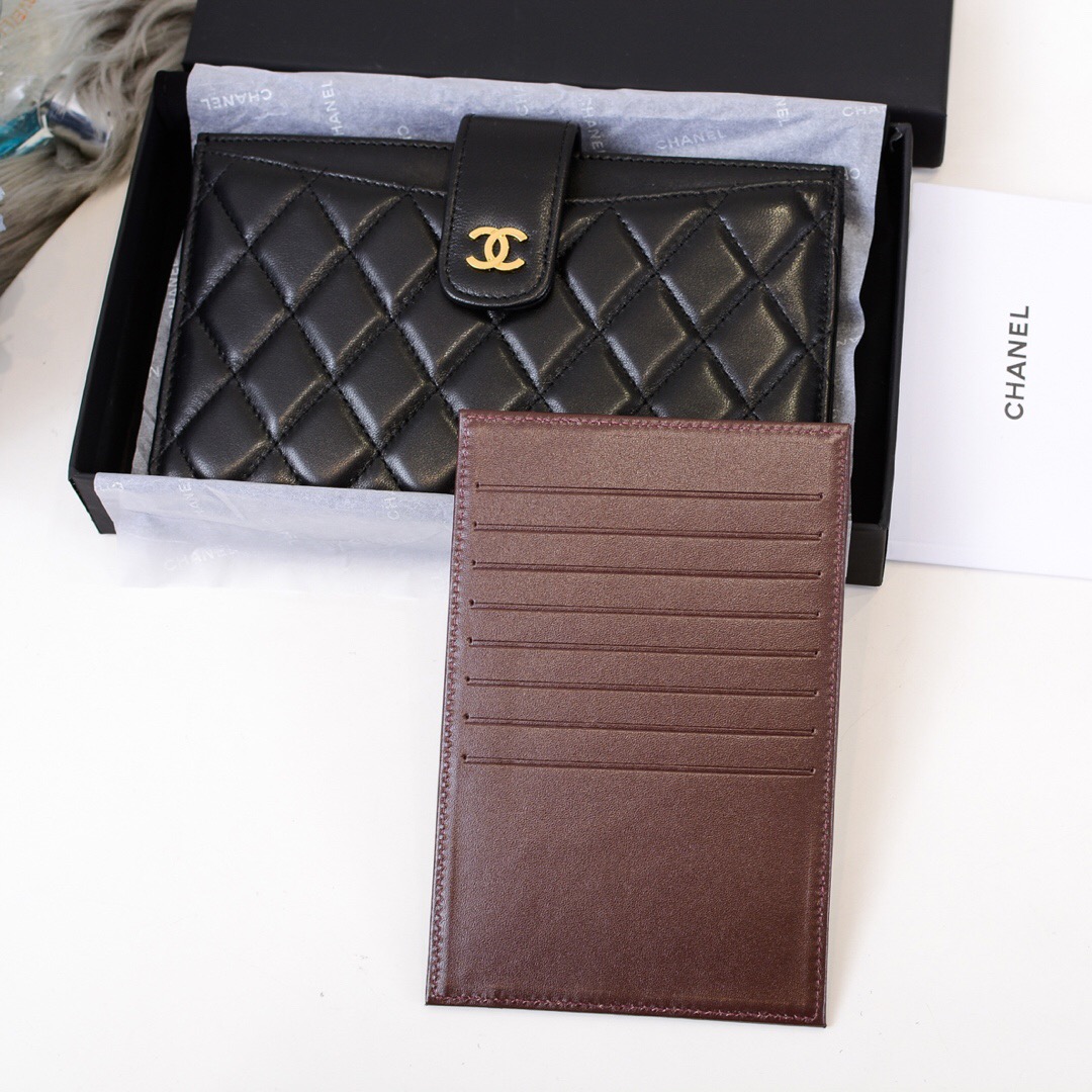AP0235 classic pouch, Lambskin & Gold-Tone Metal, CHANEL SMALL LEATHER GOODS