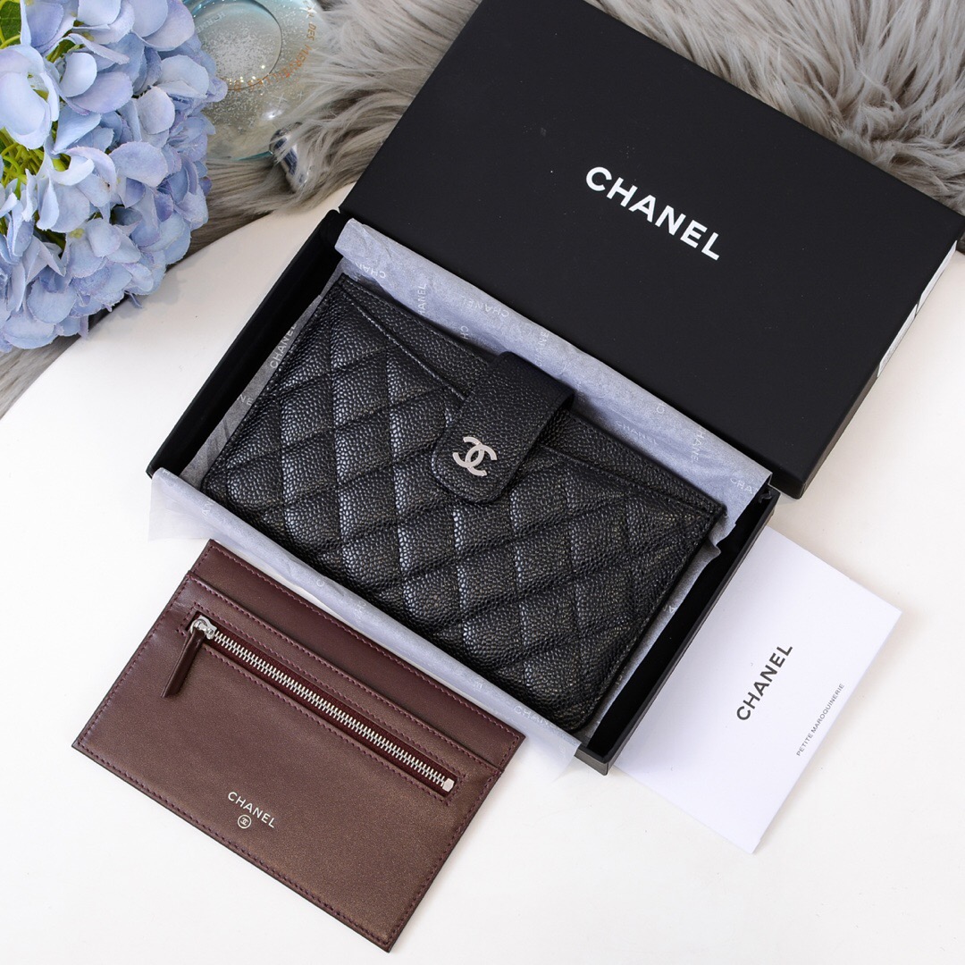 AP0235 classic pouch, Calfskin & Silver-Tone Metal, CHANEL SMALL LEATHER GOODS