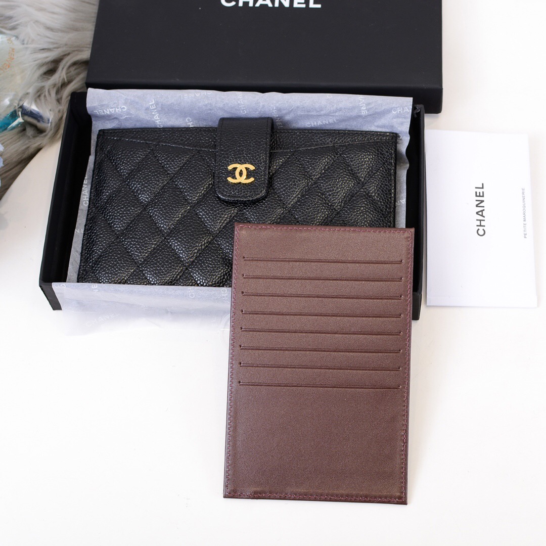 AP0235 classic pouch, Calfskin & Gold-Tone Metal, CHANEL SMALL LEATHER GOODS