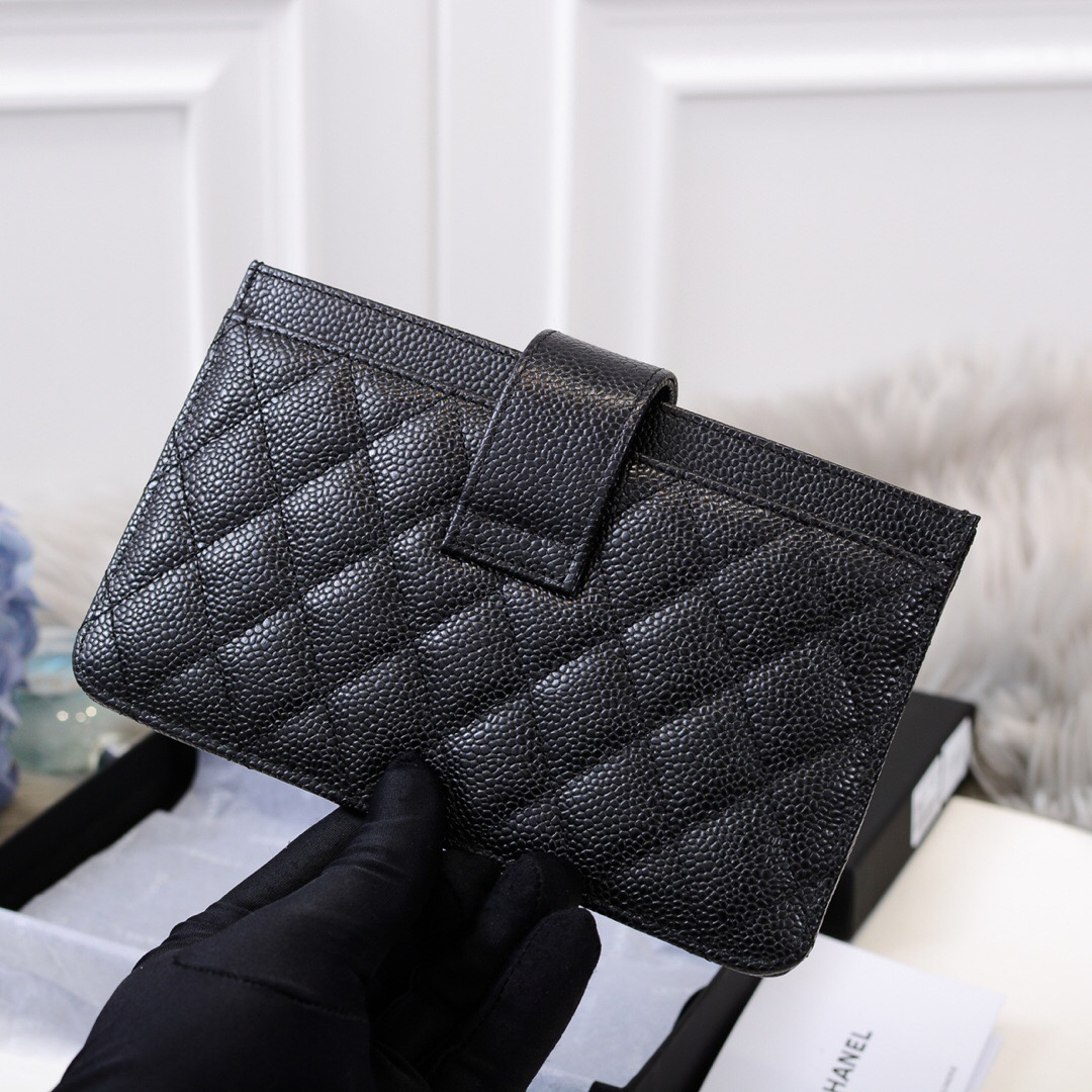 AP0235 classic pouch, Calfskin & Gold-Tone Metal, CHANEL SMALL LEATHER GOODS