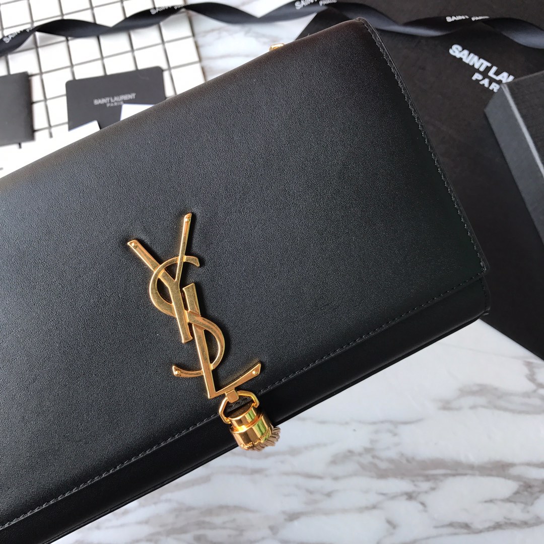 354119 KATE MEDIUM BAG WITH LEATHER TASSEL IN GRAIN DE POUDRE EMBOSSED LEATHER, Yves Saint Laurent YSL
