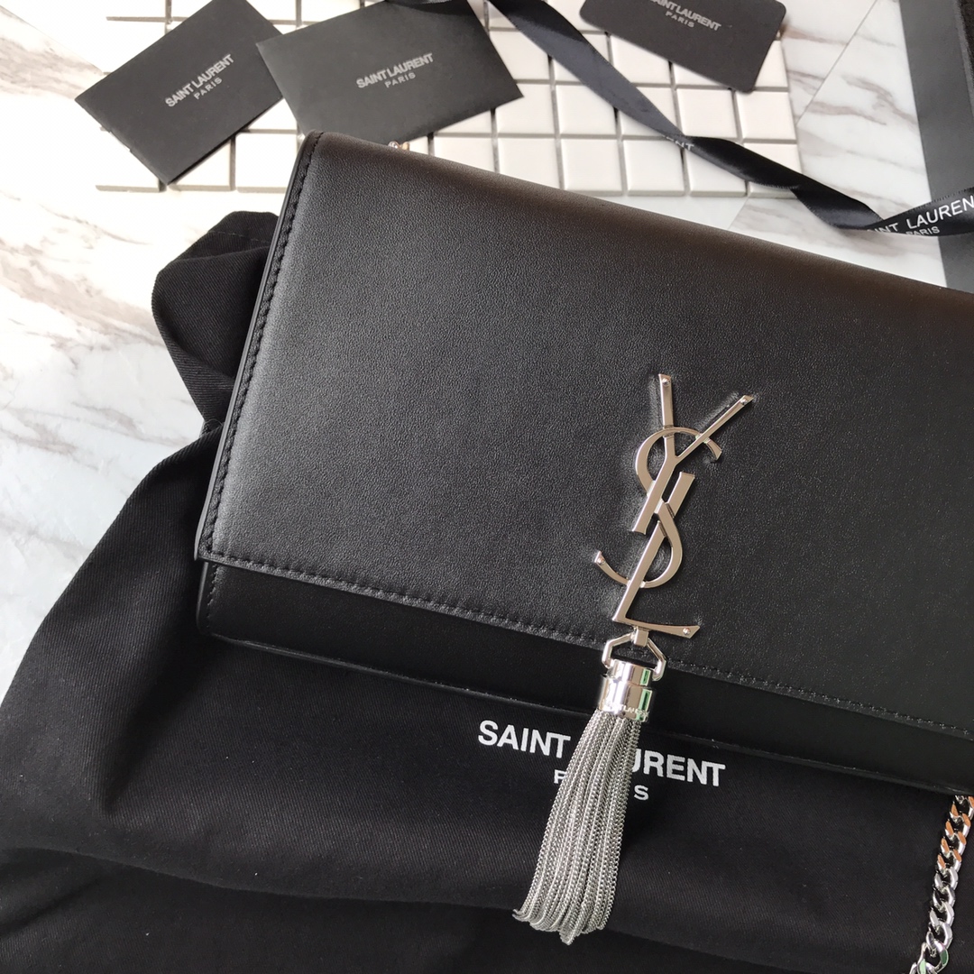 354119 KATE MEDIUM BAG WITH LEATHER TASSEL IN GRAIN DE POUDRE EMBOSSED LEATHER, Yves Saint Laurent YSL