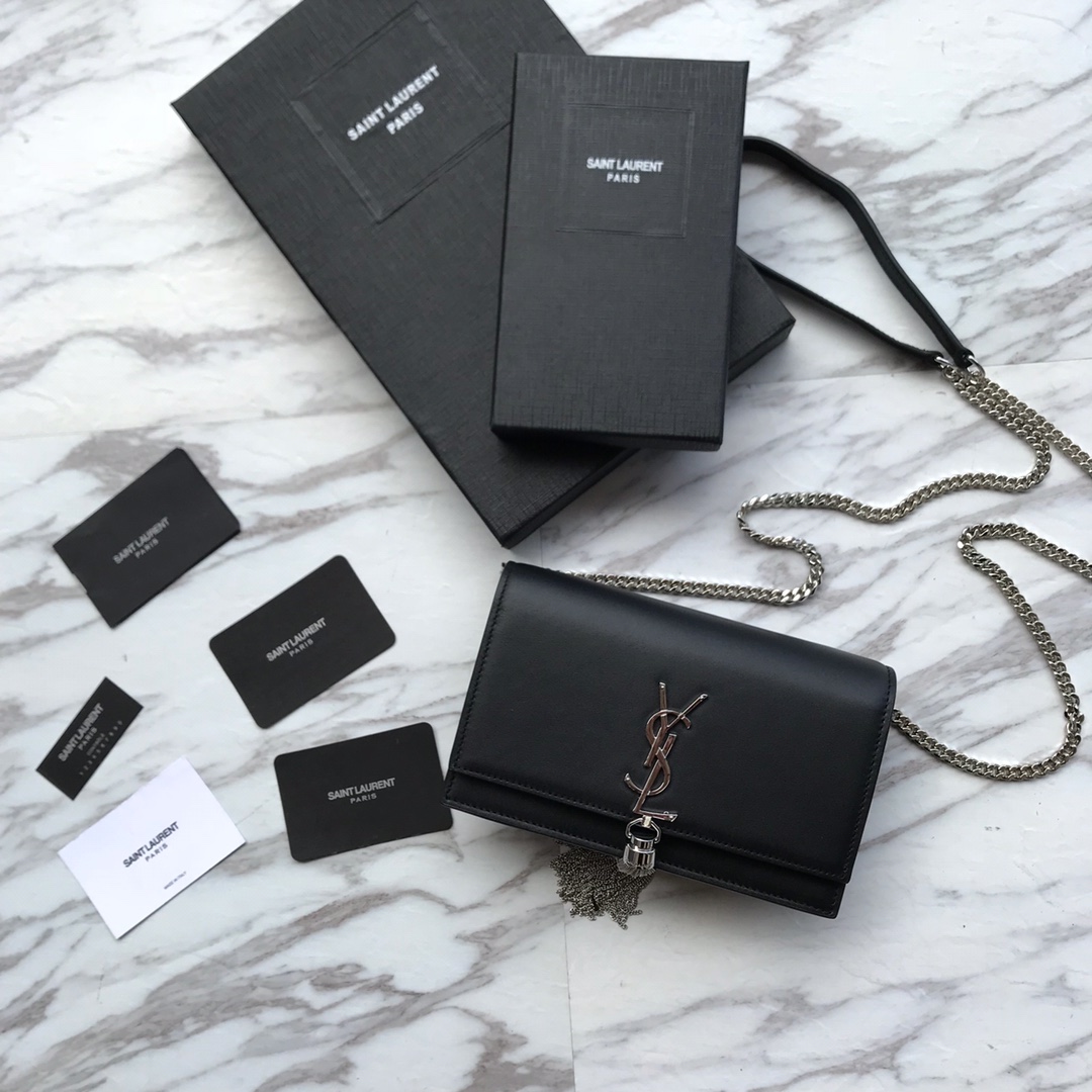 474366 KATE SMALL WITH TASSEL IN SMOOTH LEATHER, YSL Saint Laurent