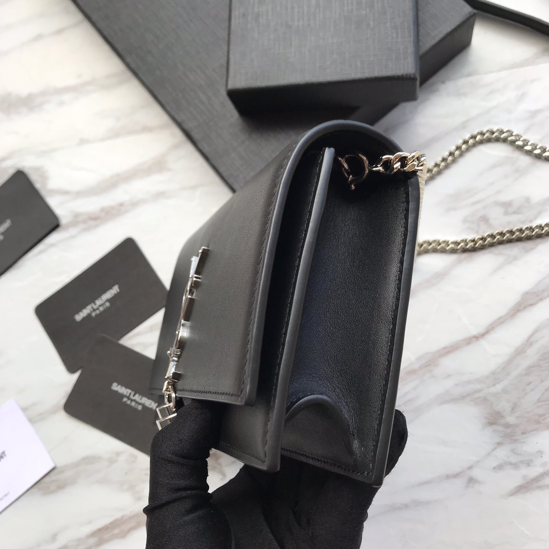 474366 KATE SMALL WITH TASSEL IN SMOOTH LEATHER, YSL Saint Laurent