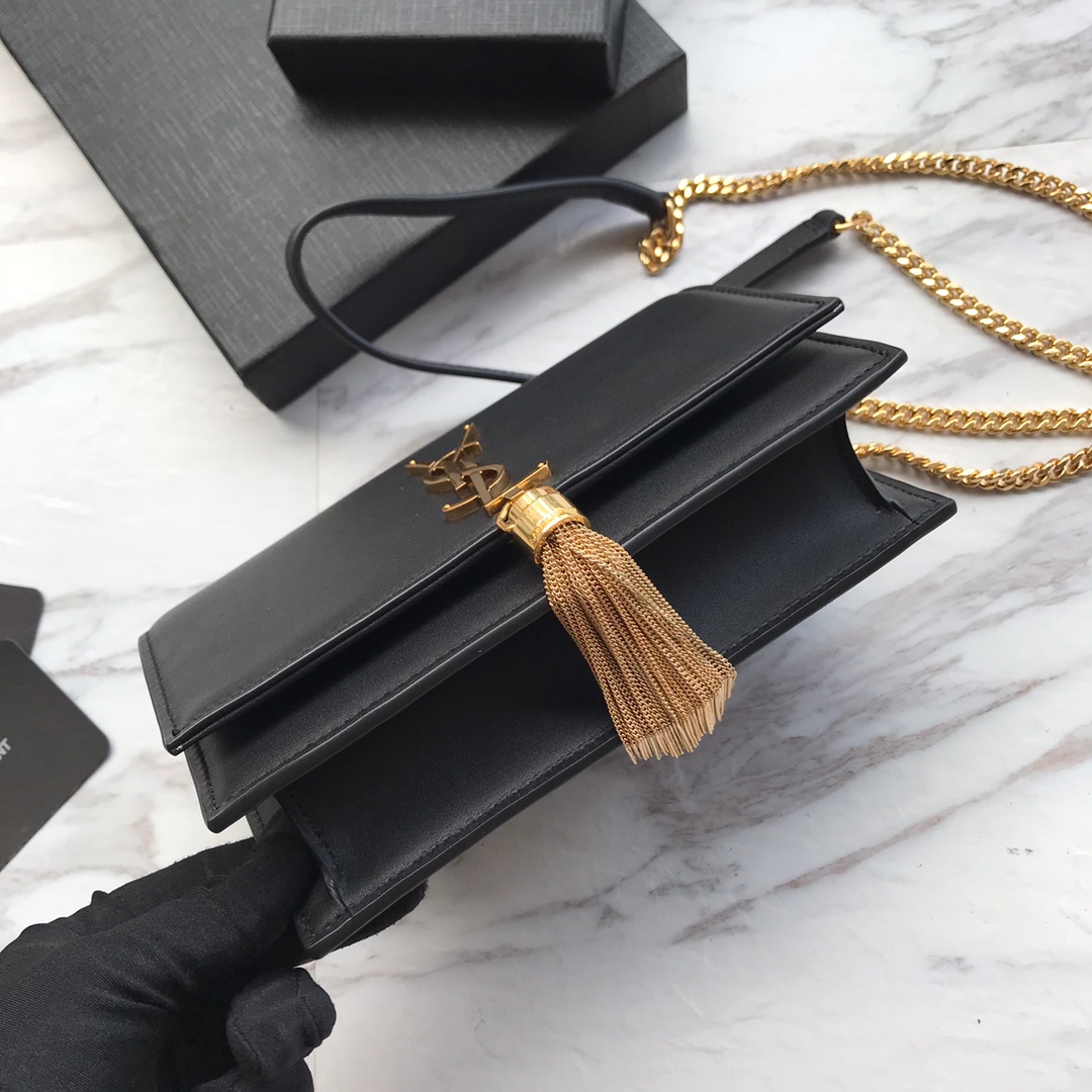 474366 KATE SMALL WITH TASSEL IN SMOOTH LEATHER, YSL Saint Laurent