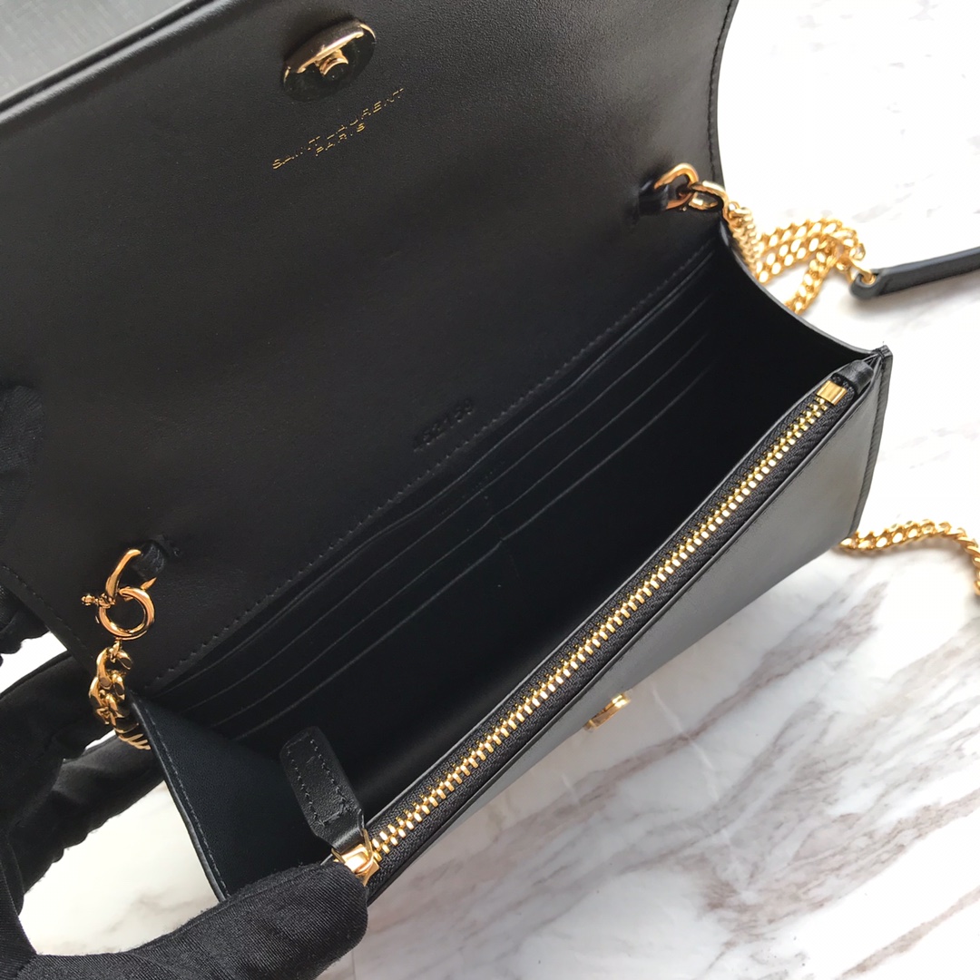 474366 KATE SMALL WITH TASSEL IN SMOOTH LEATHER, YSL Saint Laurent