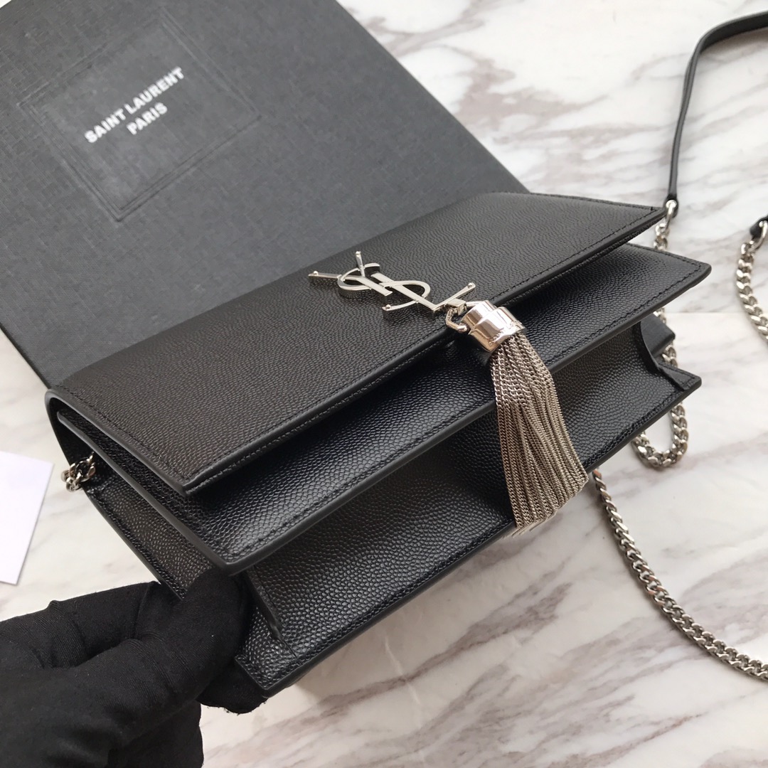 474366 KATE SMALL BAG WITH TASSEL IN GRAIN DE POUDRE EMBOSSED LEATHER, YSL Saint Laurent