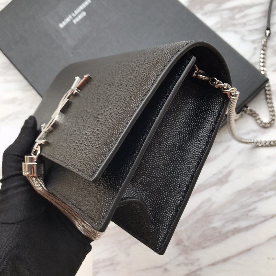 474366 KATE SMALL BAG WITH TASSEL IN GRAIN DE POUDRE EMBOSSED LEATHER, YSL Saint Laurent