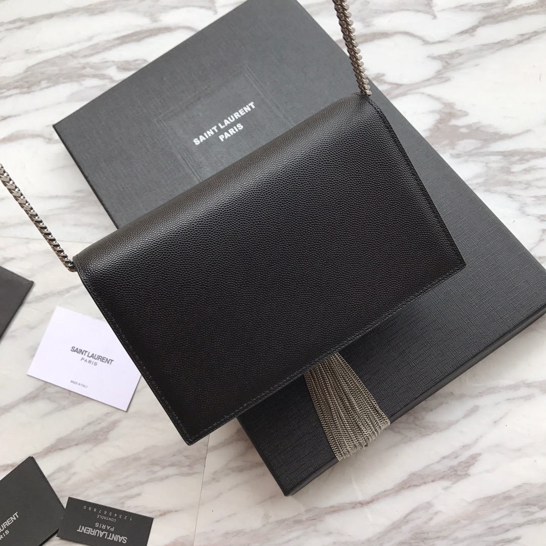 474366 KATE SMALL BAG WITH TASSEL IN GRAIN DE POUDRE EMBOSSED LEATHER, YSL Saint Laurent