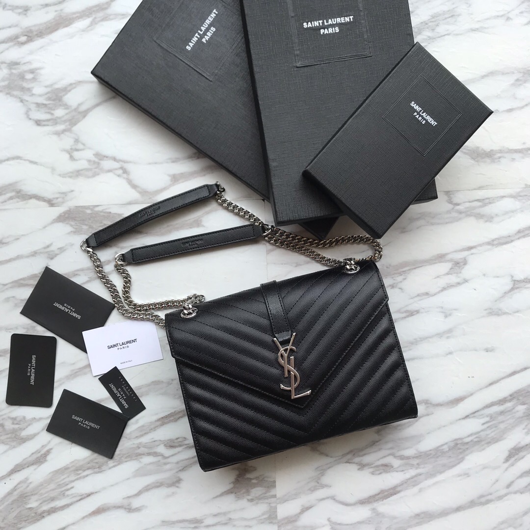 ENVELOPE MEDIUM BAG IN QUILTED GRAIN DE POUDRE EMBOSSED LEATHER, YSL SAINT LAURENT