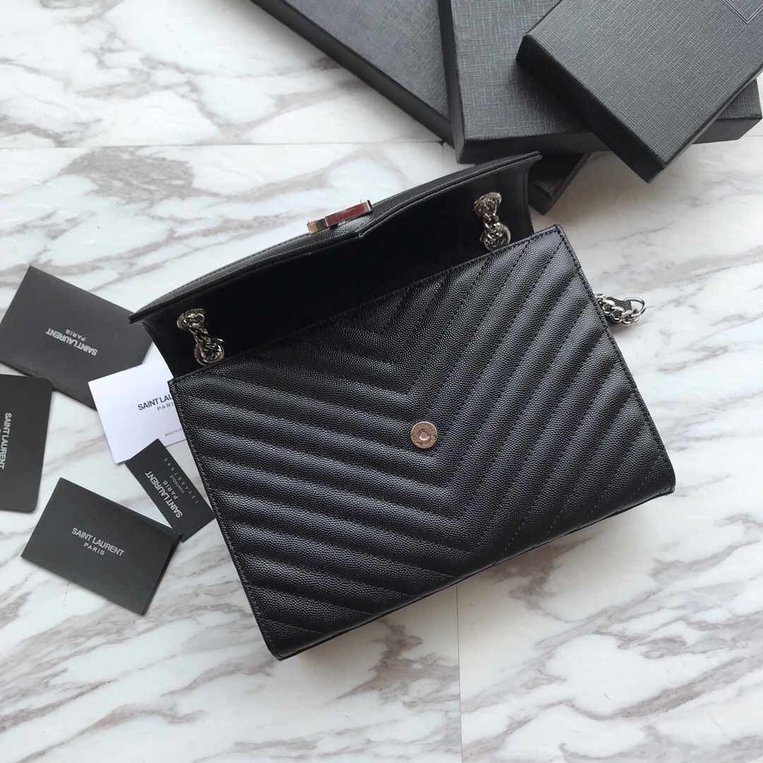 ENVELOPE MEDIUM BAG IN QUILTED GRAIN DE POUDRE EMBOSSED LEATHER, YSL SAINT LAURENT
