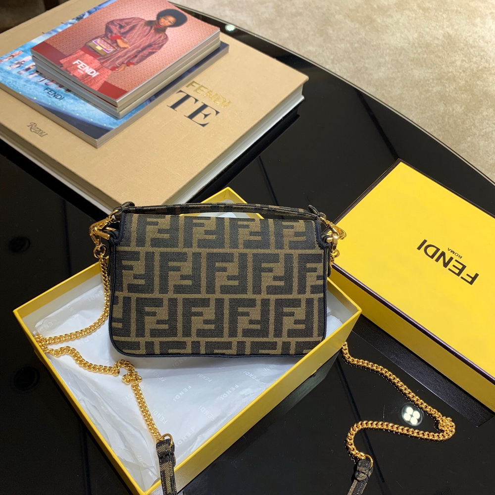 MINI BAGUETTE, FENDI BAG