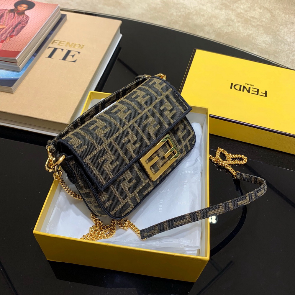 MINI BAGUETTE, FENDI BAG