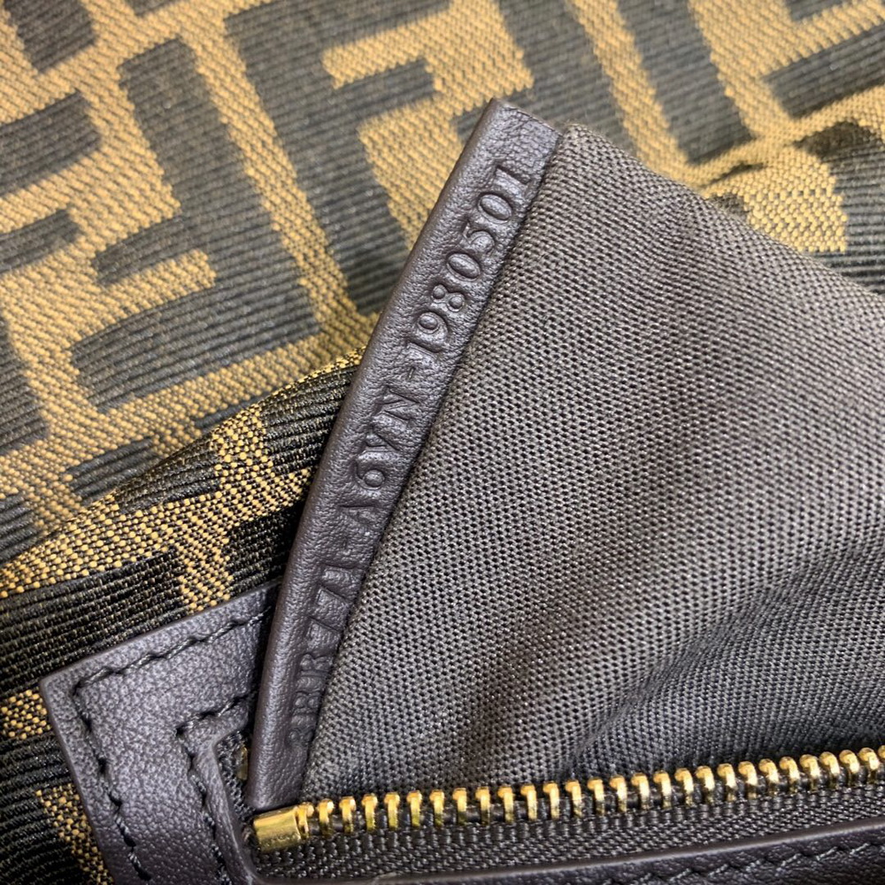 BAGUETTE LARGE, FENDI BAG