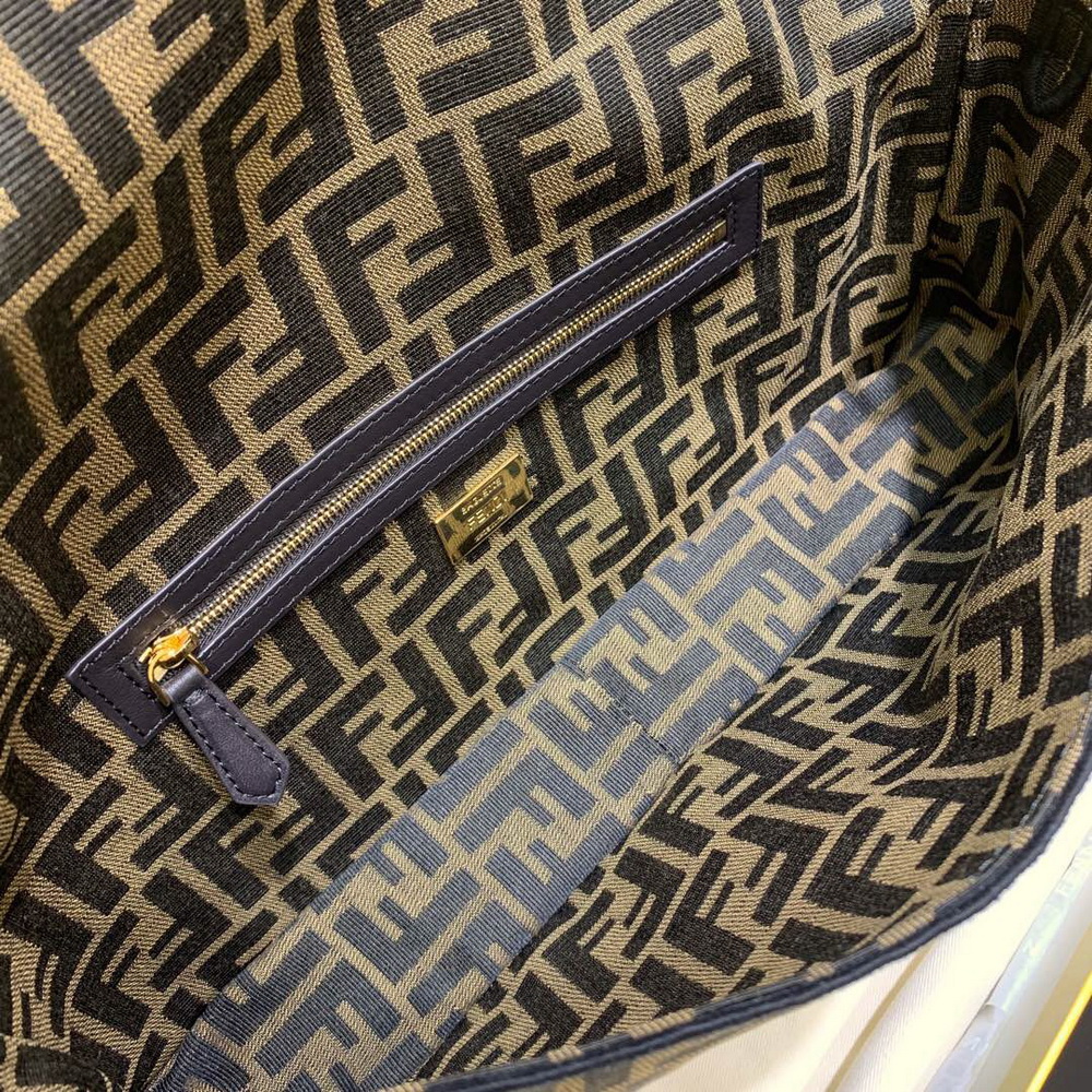 BAGUETTE LARGE, FENDI BAG
