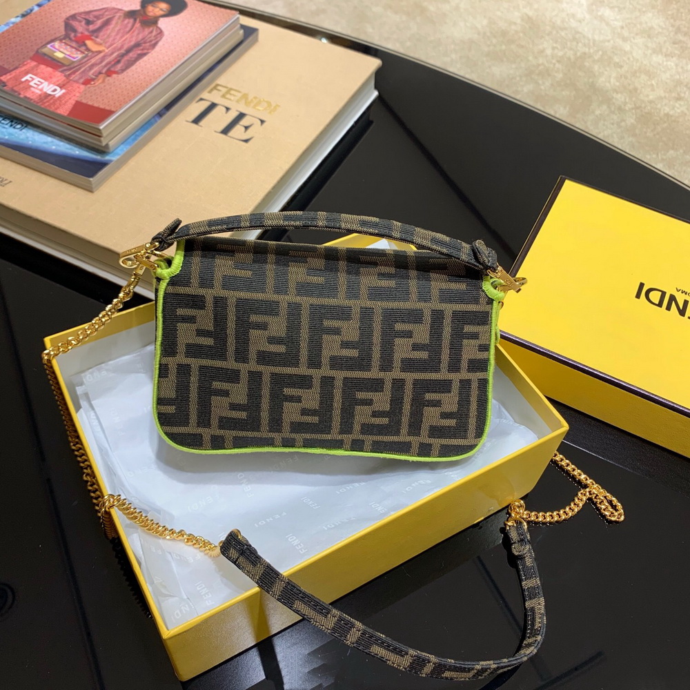 MINI BAGUETTE, FENDI BAG