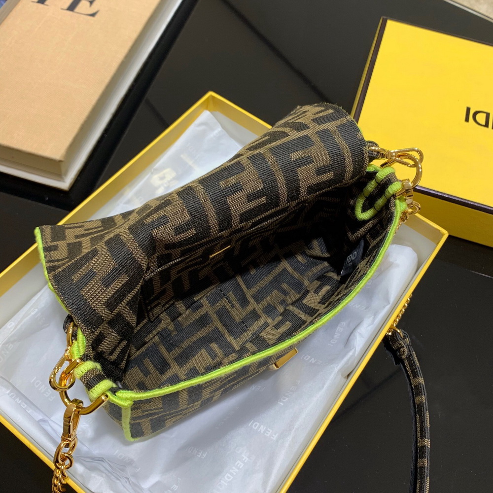 MINI BAGUETTE, FENDI BAG